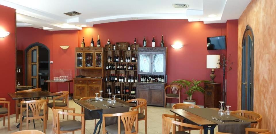 Hotel Scrivano Рандаццо Экстерьер фото