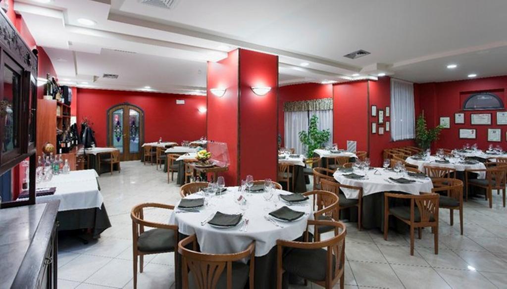 Hotel Scrivano Рандаццо Экстерьер фото
