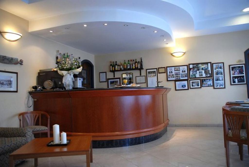 Hotel Scrivano Рандаццо Экстерьер фото
